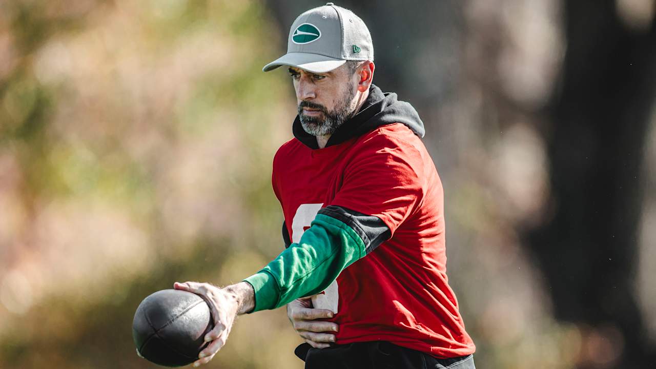 Aaron Rodgers Feels As Good Has He had In a Long Time Before Jets vs. Cardinals