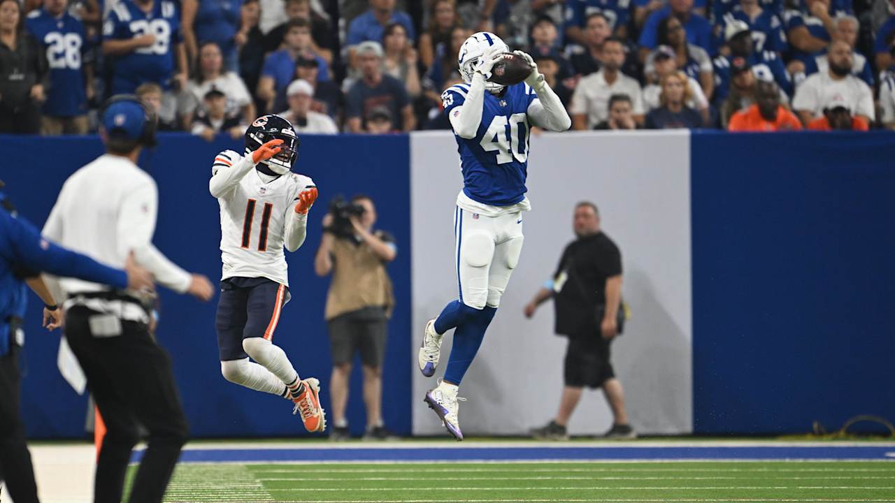 'This is why you do it:' Jaylon Jones' career day helps propel Colts to victory over Chicago Bears