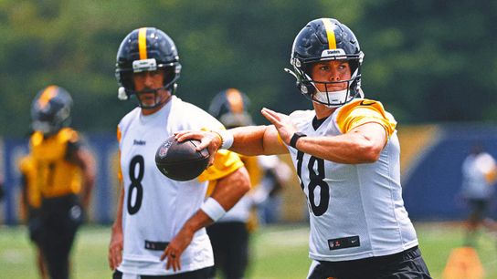 Pittsburgh Steelers quarterbacks Aaron Rodgers (#8) and rookie Will Howard (#18) are seen throwing passes during the team’s 2025 minicamp session, as both players prepare for the upcoming NFL season and continue building chemistry within the new-look offense. Pittsburgh Steelers quarterbacks Aaron Rodgers (#8) and rookie Will Howard (#18) are seen throwing passes during the team’s 2025 minicamp session, as both players prepare for the upcoming NFL season and continue building chemistry within the new-look offense.
