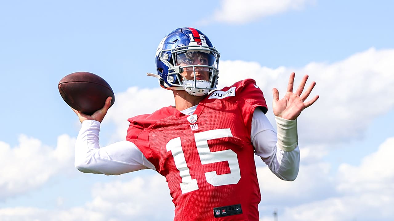 Tommy DeVito to start Week 12 vs. Buccaneers in place of Daniel Jones