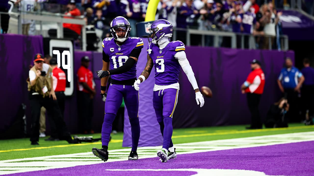 Justin Jefferson & Jordan Addison Deliver Historic Combo for Vikings vs. Falcons