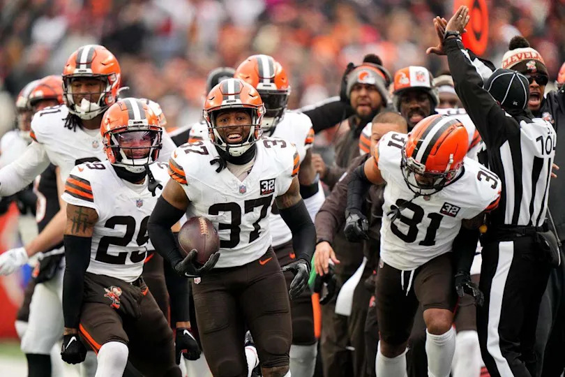 Then-Cleveland Browns safety D'Anthony Bell (37) celebrates an interception against the Cincinnati Bengals in the first quarter of their NFL game at Paycor Stadium in Cincinnati Jan. 7, 2024.