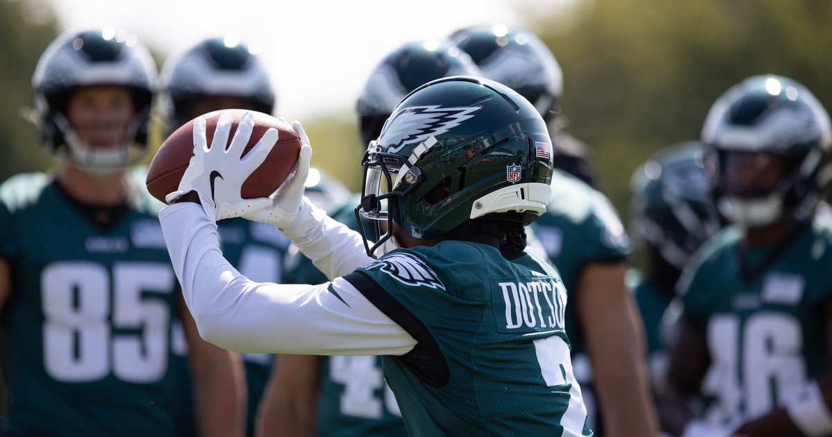 Eagles game balls: Birds wide receivers doing just fine with A.J. Brown sidelined