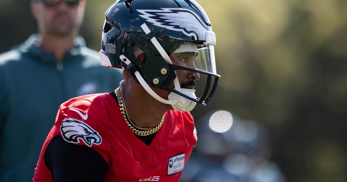 Eagles training camp game balls: Jalen Hurts has himself a day