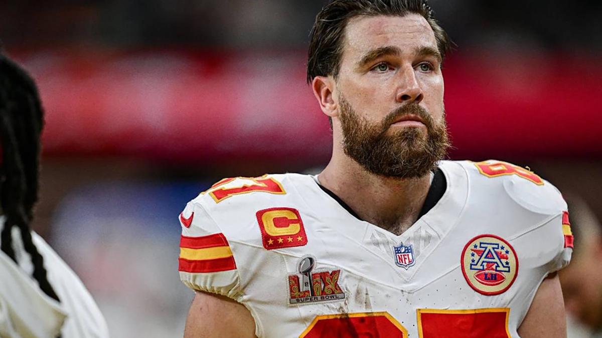 Fans 'Sending Love' and Prayers to Travis Kelce's Dad After Heartbreaking Update