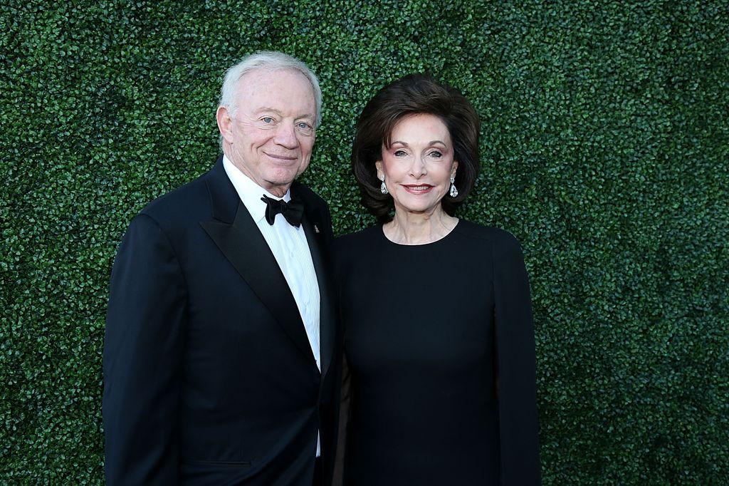 jerry jones and gene jones in black tie