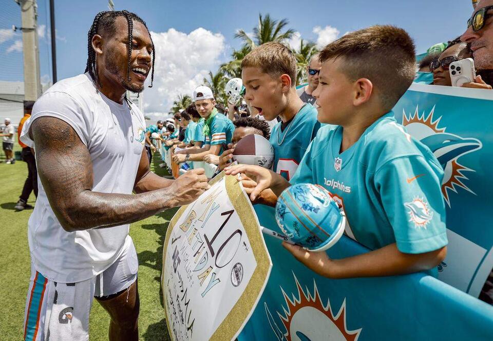 Kelly: Who shines and who struggled during Dolphins' 2025 training camp | Opinion