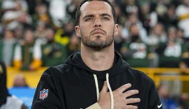 Derek Carr is returning to football for the first time since his retirement as an analyst