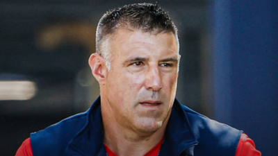 “Cut my d*ck off”: Mike Vrabel reveals surprising sacrifice he would make to win a Super Bowl as Titans coach