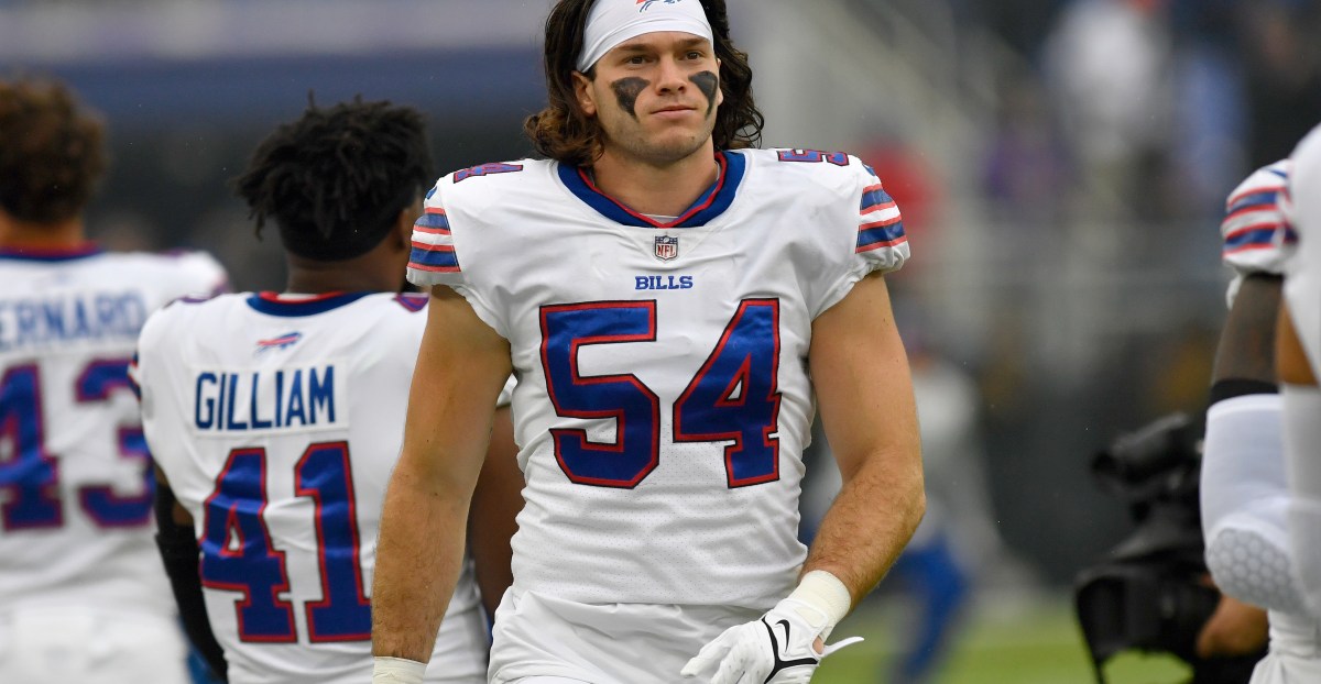 Buffalo Bills waive LB Baylon Spector with injury settlement