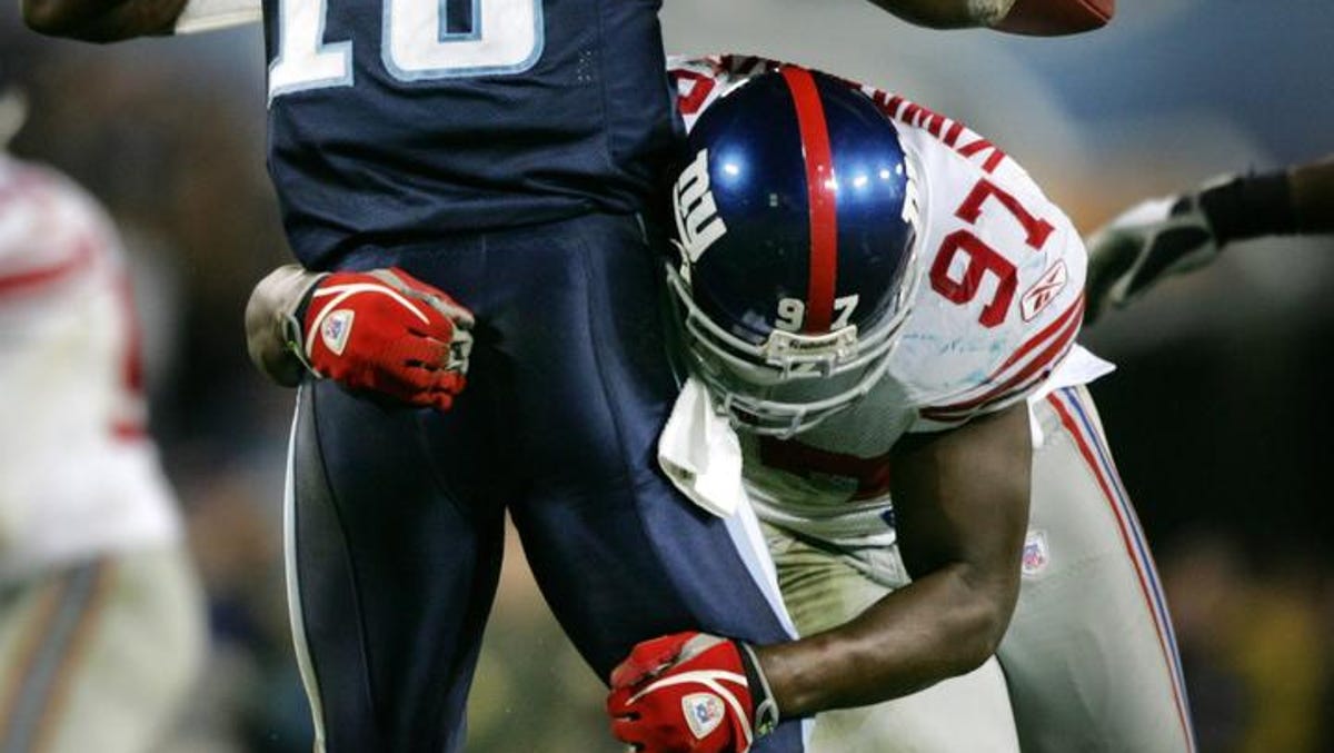 Vince Young leads win over New York Giants