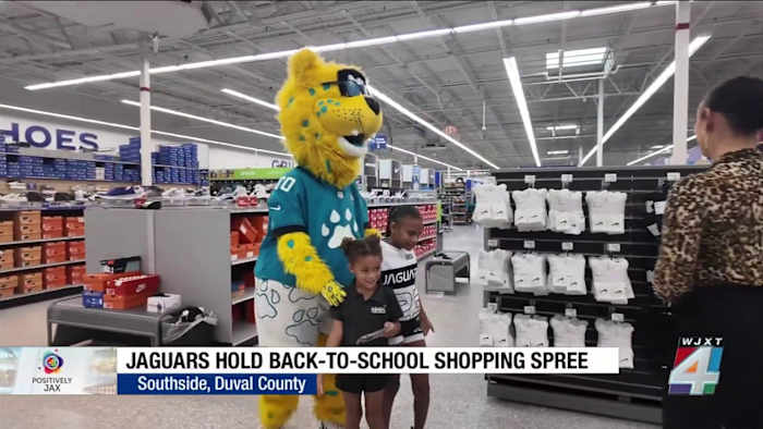 Jaguars Foundation joins forces with sporting goods store to give away back-to-school gift cards