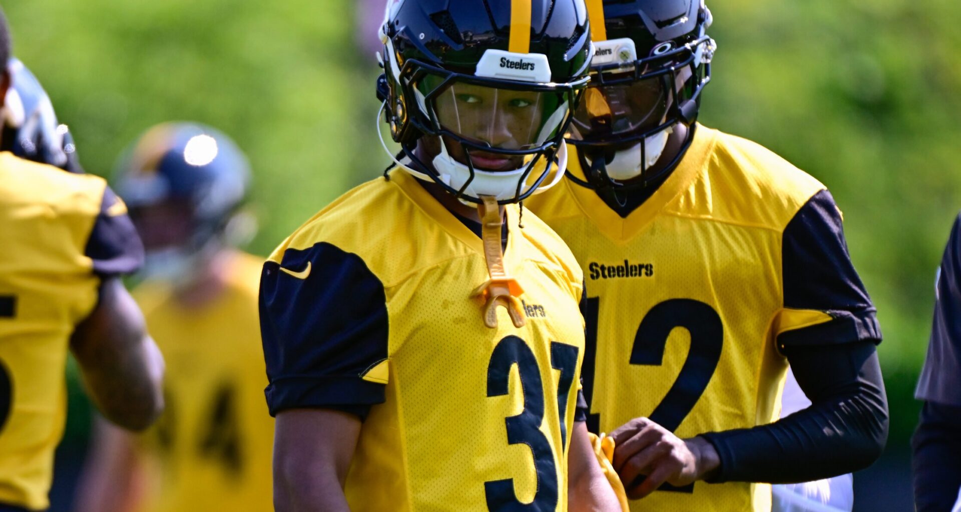 Steelers' Beanie Bishop Throws Shade at Jets