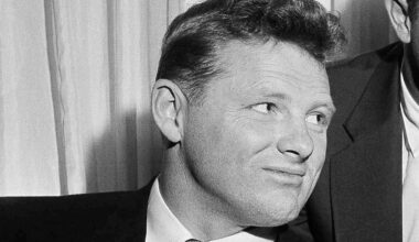 Packers star Billy Howton, believed to have been the oldest living NFL player, dies at 95