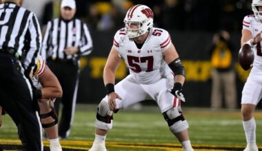 Wisconsin center Jake Renfro listed as week to week after suffering lower-body injury