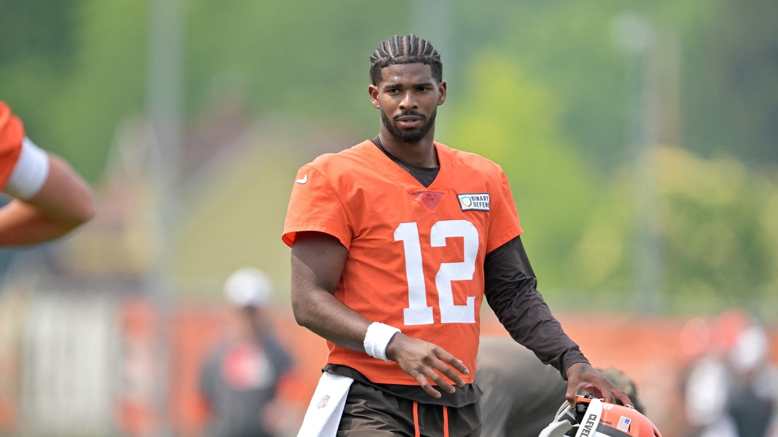 Shedeur Sanders vs Cam Ward: Who is the more exciting rookie this season?