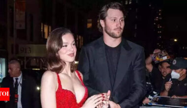 Josh Allen spotted on romantic Buffalo date night with Hailee Steinfeld after missing Bills' pre-season opener loss | NFL News