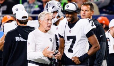 Why Raiders coach Pete Carroll defended Geno Smith after QB flipped off Seahawks fan