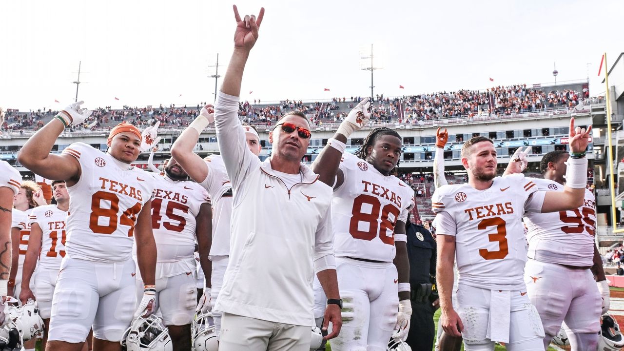 Texas is No. 1 in preseason AP Top 25 for first time, edging Penn St, Ohio St; 10 SEC teams ranked