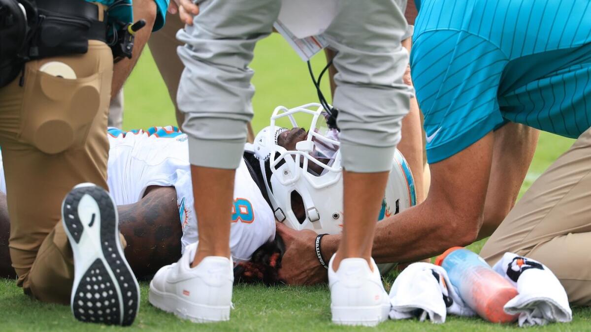 Dolphins RB Alexander Mattison placed on season-ending injured reserve after neck surgery