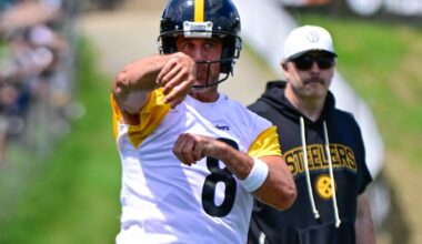 Rodgers with Mavs GM; Bucs Practice at CMU