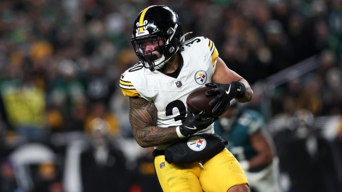 Fantasy football rankings 2025: Busts by proven NFL model that projected Raheem Mostert's regression