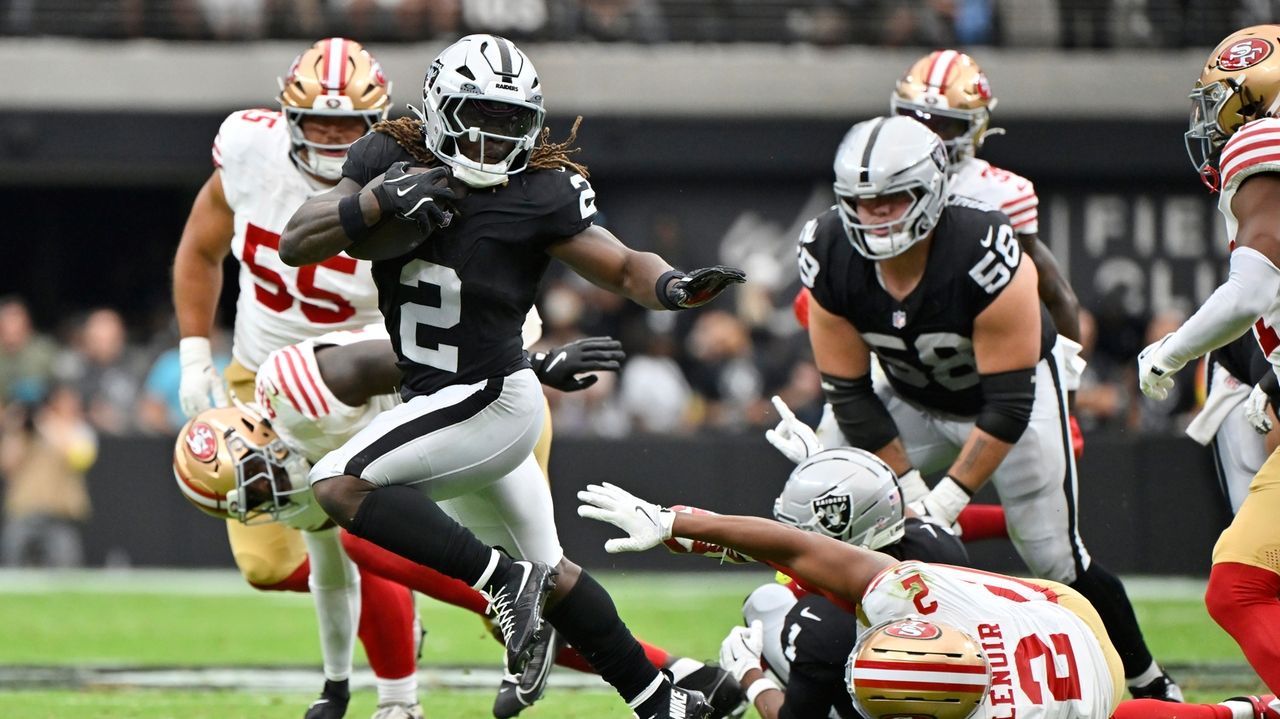 Raiders rookie Ashton Jeanty takes a hit, then delivers one in 22-19 loss to the 49ers