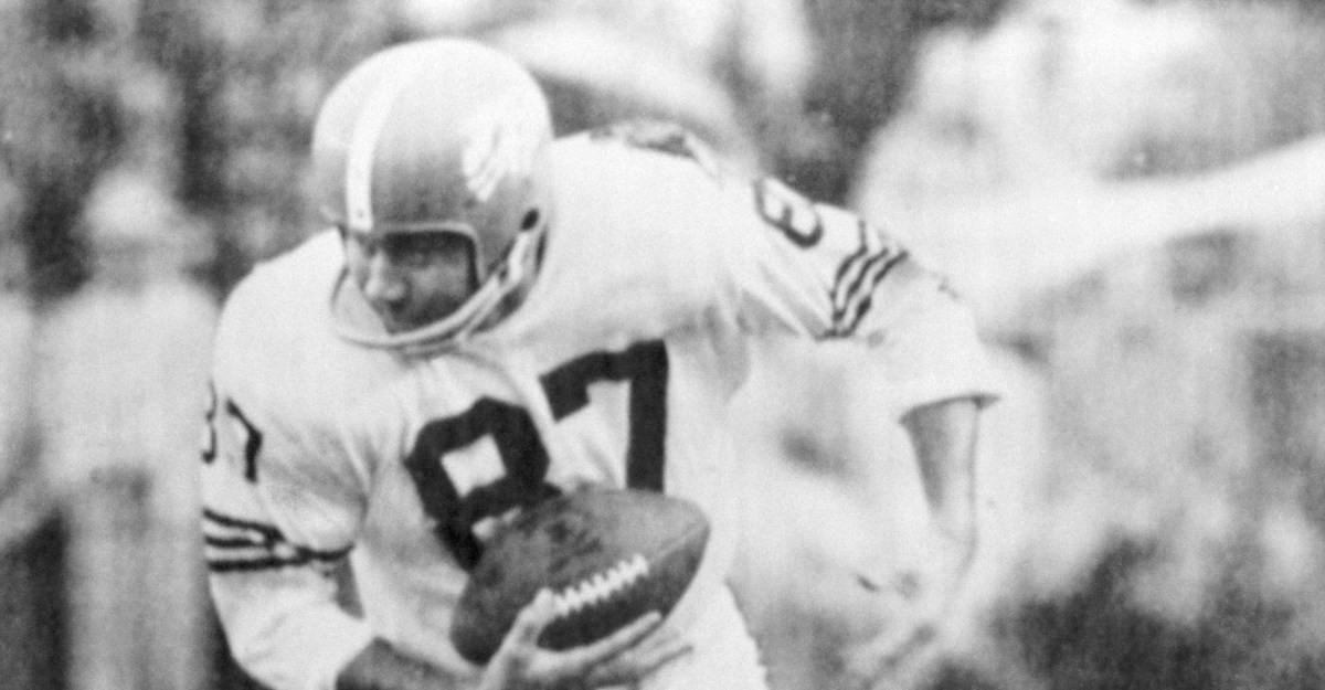 Denver Broncos Lionel Taylor should be in the Hall of Fame