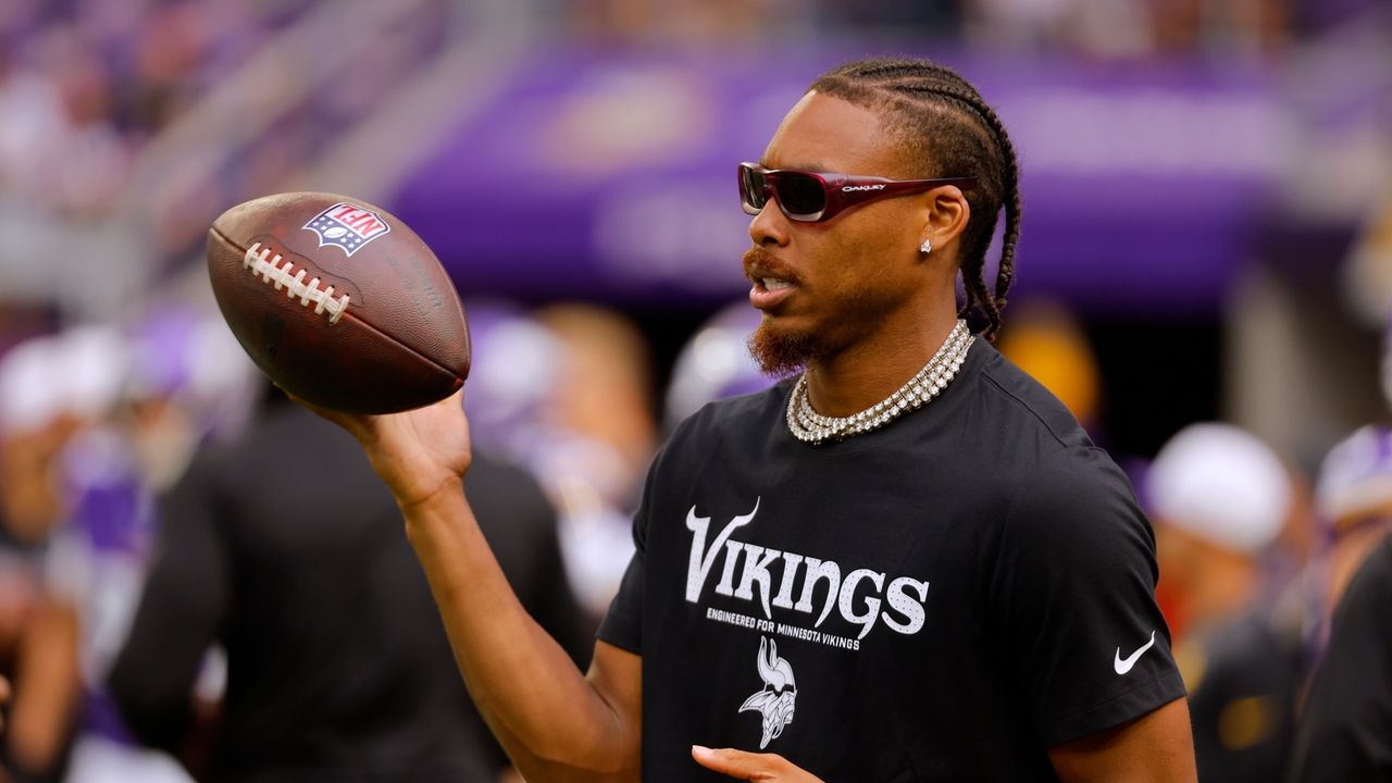 Jefferson returns to practice with Vikings in latest ramp-up of hamstring for regular season