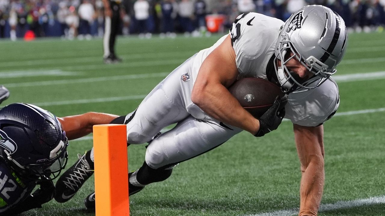 Dylan Laube, Chris Collier: From the LI gridirons to Raiders teammates