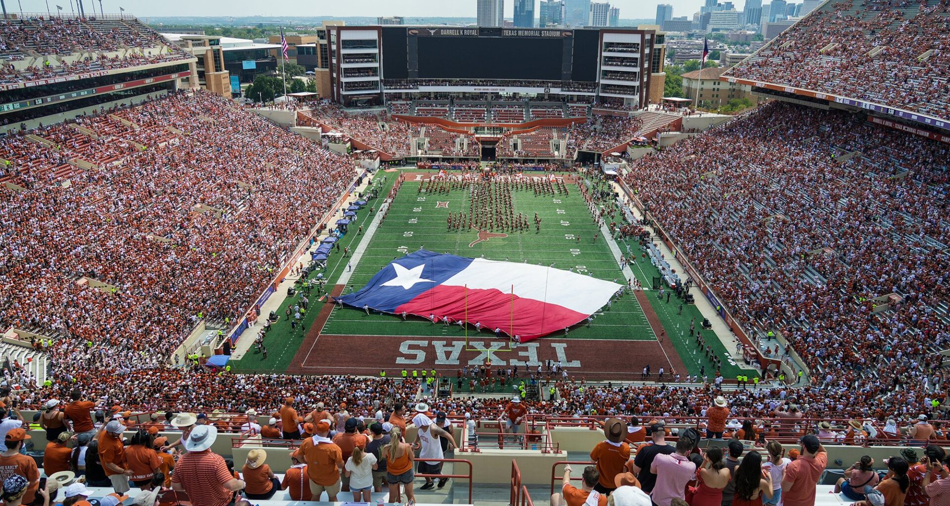 Texas Longhorns ignoring No. 1 chatter ahead of 2025 football season