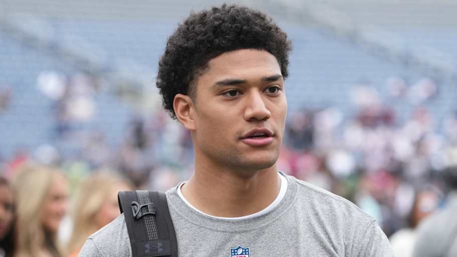 Sports Illustrated - Ravens' Kyle Hamilton Reflects on…