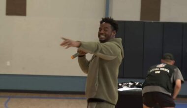 Jaguars linebacker Ventrell Miller hosts a back-to-school event for local kids