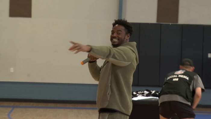 Jaguars linebacker Ventrell Miller hosts a back-to-school event for local kids