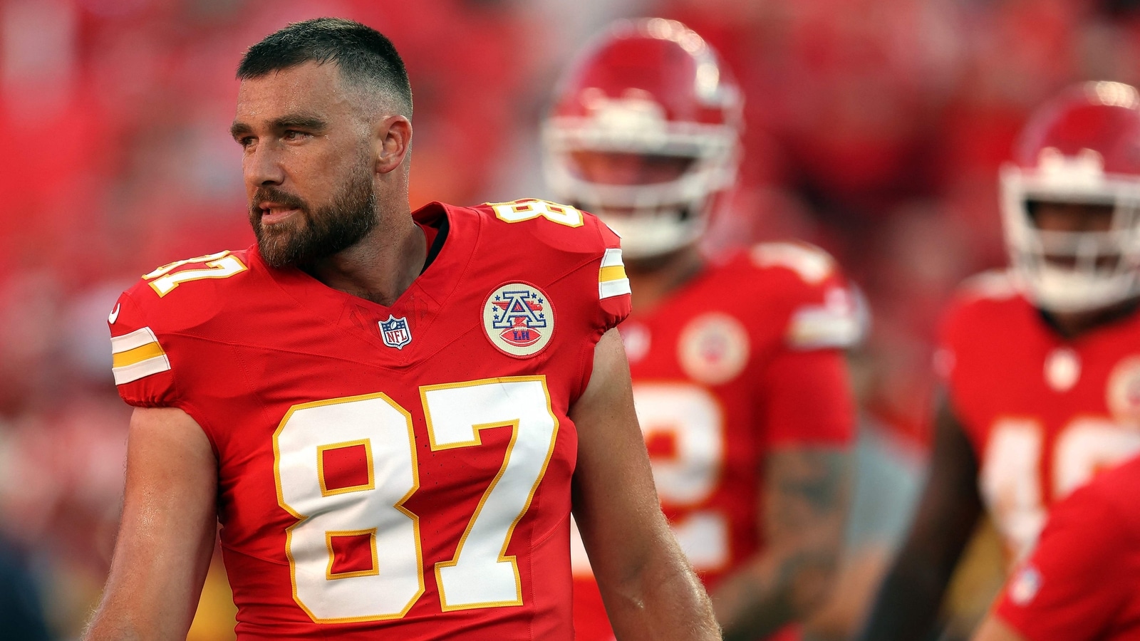 Travis Kelce stirs NFL buzz with fiery take on Shedeur Sanders as Browns shake up QB battle with bold new moves