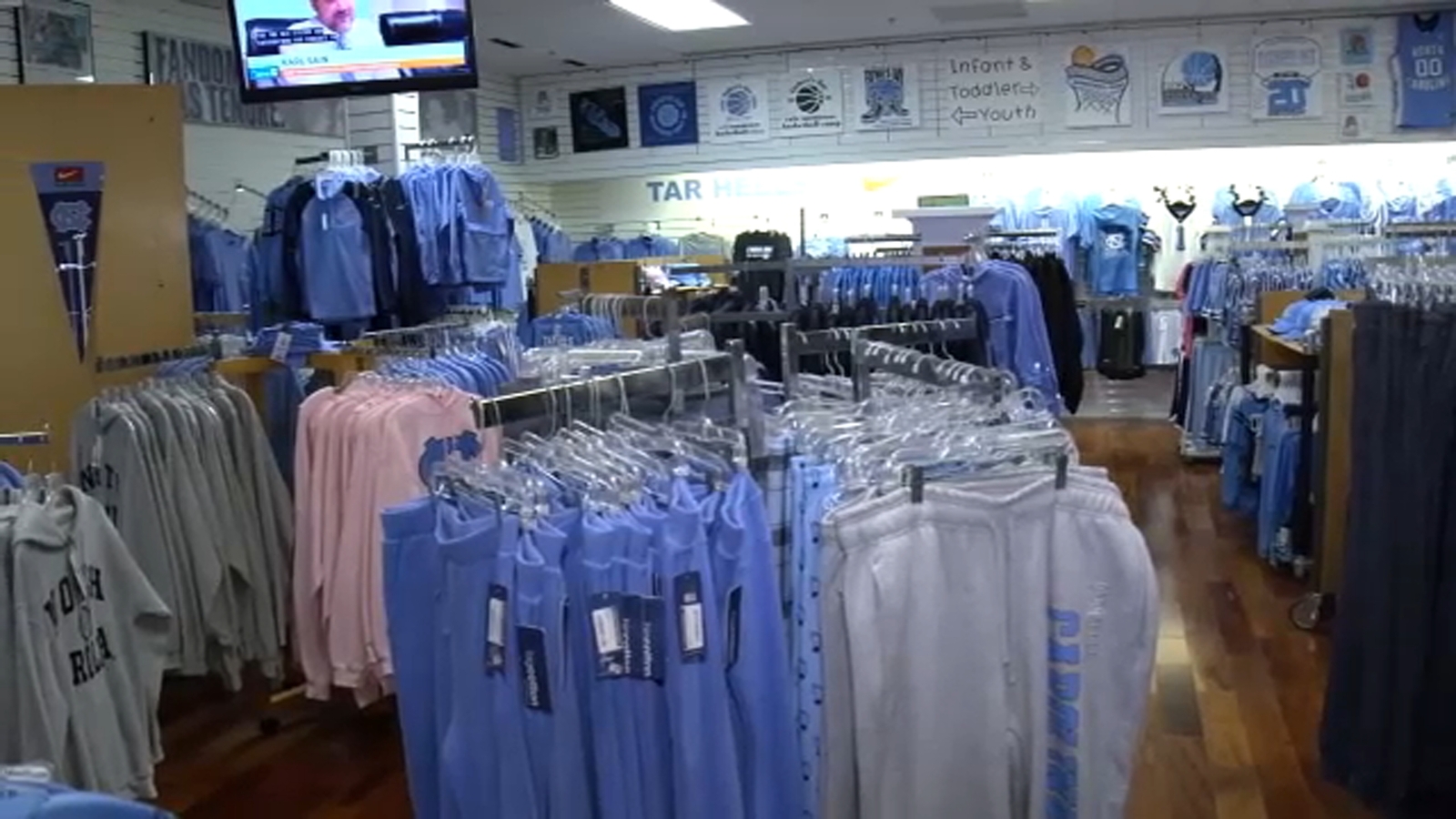 "Chapel Bill" Era | Chapel Hill buzzing with football excitement as students return