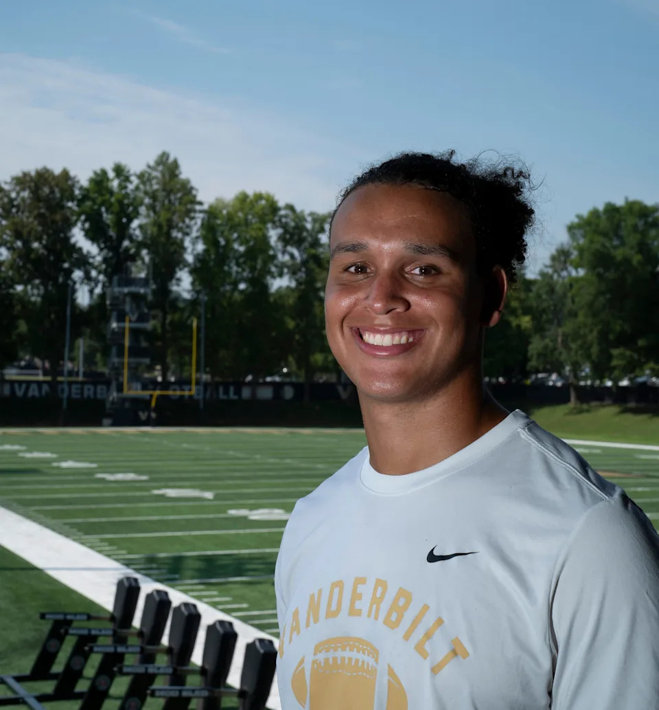 Vanderbilt tight end Eli Stowers stands for a portrait at Vanderbilt University in Nashville, Tenn., Friday, Aug. 15, 2025.