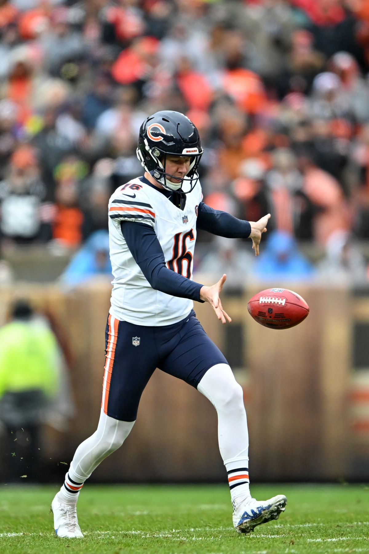 Chicago Bears v Cleveland Browns