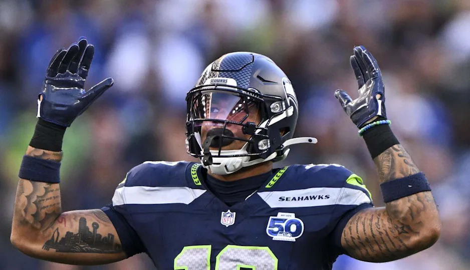 Seattle Seahawks tight end Elijah Arroyo (18) reacts to a reception during the first quarter of the game against the Las Vegas Raiders at Lumen Field, on Thursday, Aug. 7, 2025, in Seattle, Wash. Brian Hayes/bhayes@thenewstribune.com