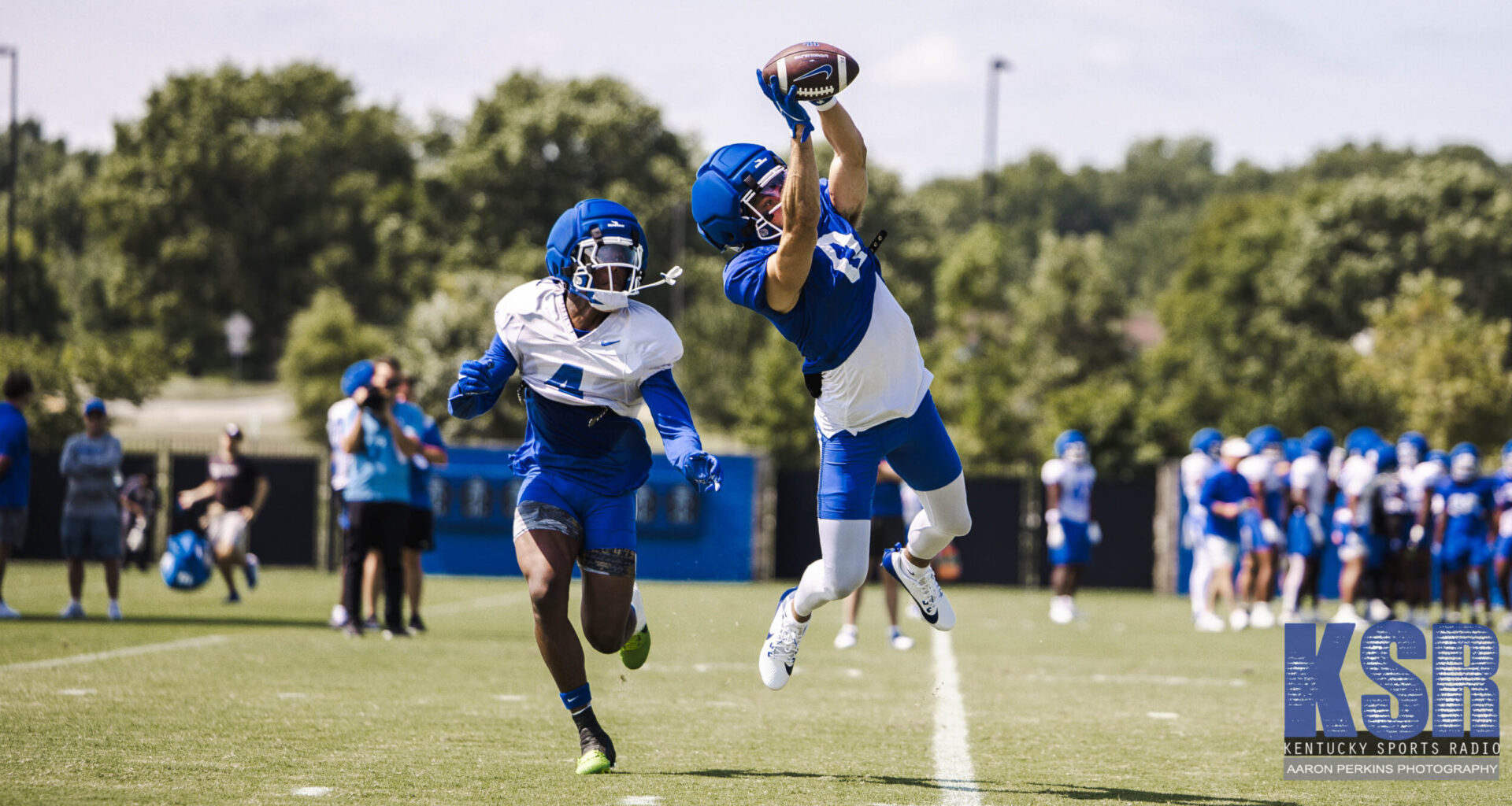 Copy of Copy of four-star-julian-phillips-discusses-recruitment-official-visits (16)