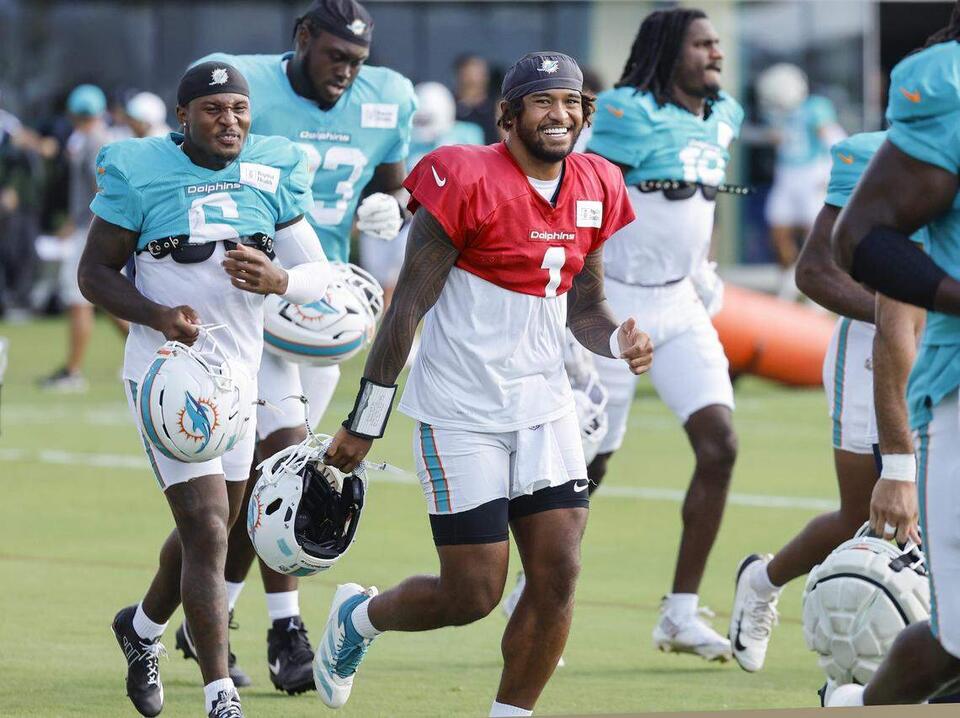 With Tyreek Hill out, other Dolphins receivers have been forced to step up