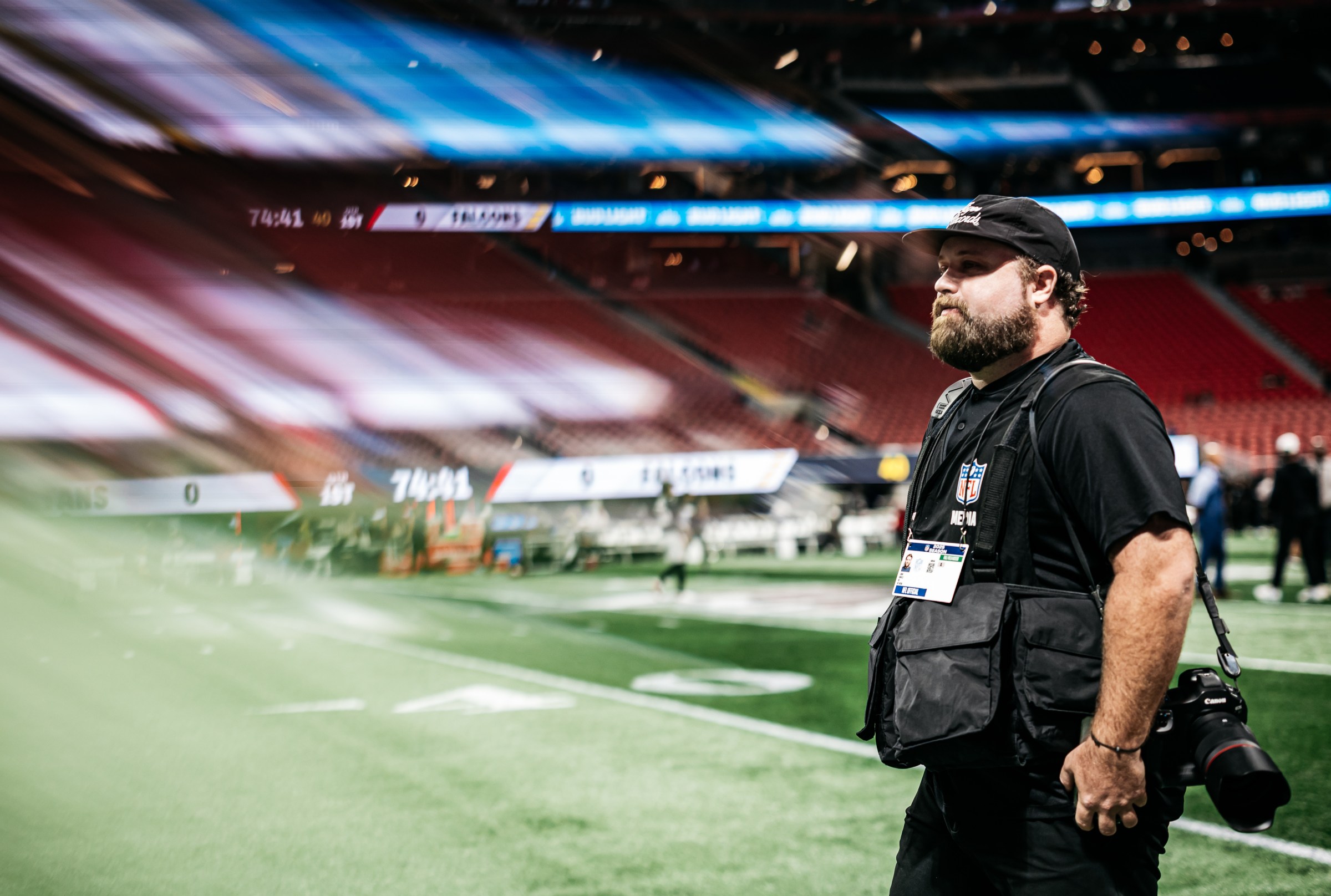 Logan Bowles before the preseason game between the Tennessee Titans and the Atlanta Falcons at Mercedes-Benz Stadium on August 15, 2025 in Atlanta, GA. Photo By Donald Page/Tennessee Titans
