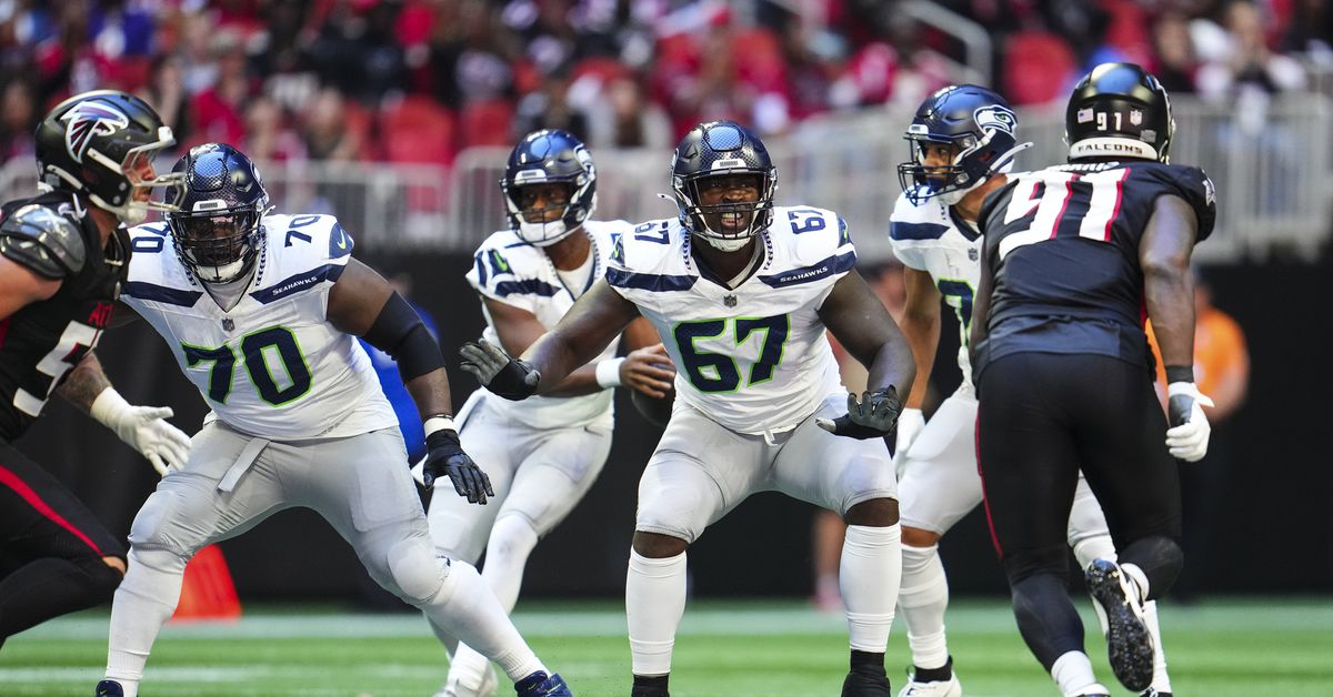 Notes from Day 8 of Seahawks training camp: LT Charles Cross out following surgery
