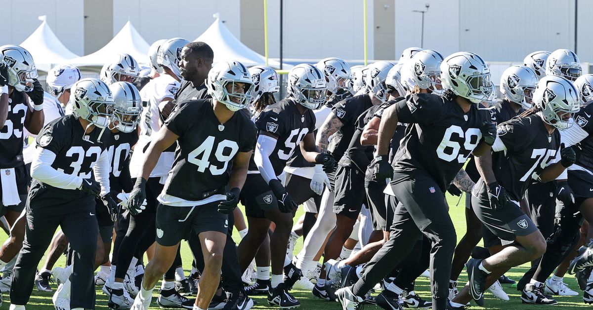 Raiders roster 2025: Communication is key for Patrick Graham’s defense