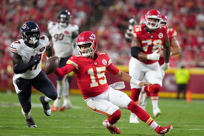 Mahomes leads sharp Chiefs offense before Bears rally for 29-27 win in preseason finale