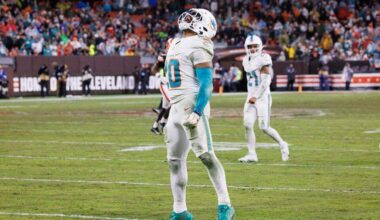 Sights, sounds from first day in Dolphins locker room. An interesting revelation