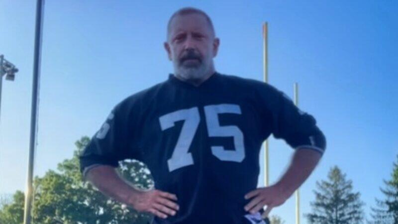 58-Year-Old Man Who Never Went to College Makes NCAA Football Team History – Unbelievable Viral Inspiration