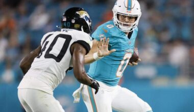 Kelly: Construction of Dolphins' O-line is setting 2025 team up for failure | Opinion