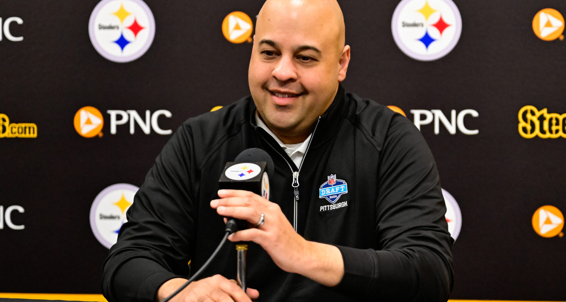 Analyst Projects Steelers Mock Trade Proposal for All-Pro WR