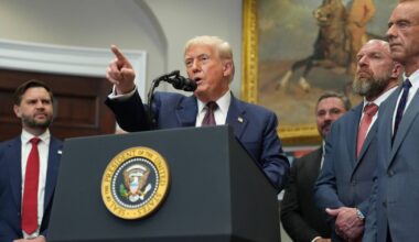 Donald Trump 'forgets' Washington Commanders name after call for change - Football - Sports